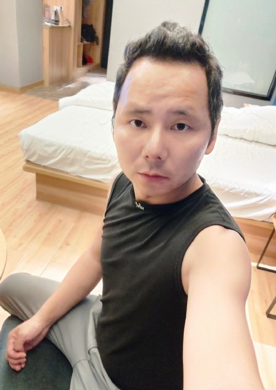 爱远的要命的第一张照片--曲靖相亲服务中心