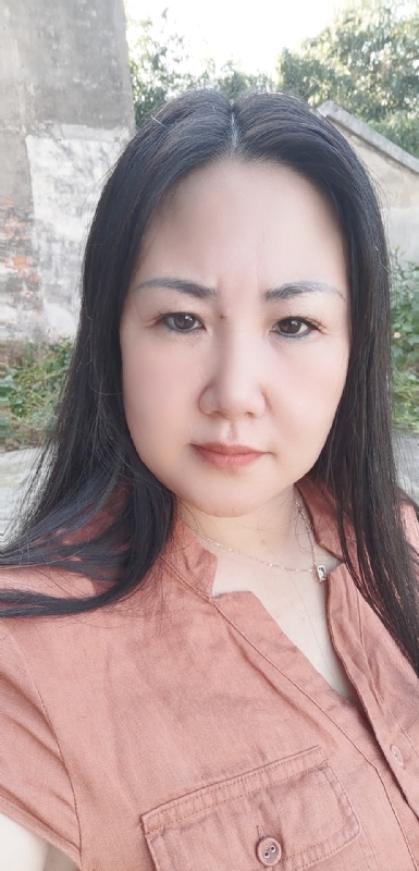 乖乖一女的第二张照片--曲靖相亲服务中心