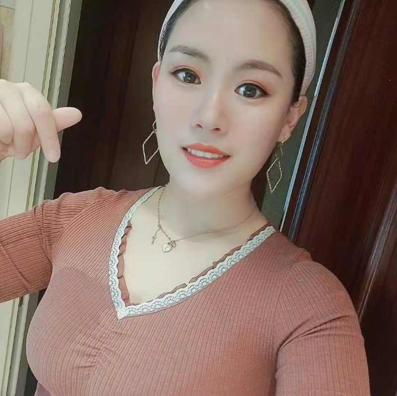 蜜&糖的第一张照片--曲靖相亲服务中心