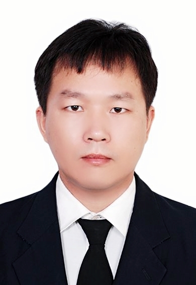 草帽借箭的第一张照片--曲靖相亲服务中心