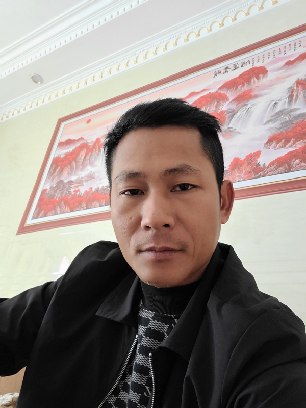 大叔的第一张照片--曲靖相亲服务中心