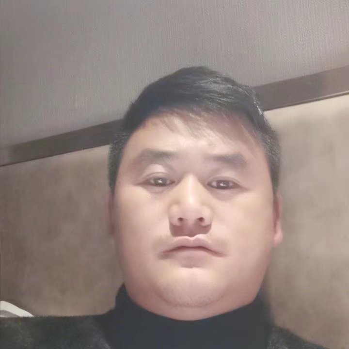 奔跑的第一张照片--曲靖相亲服务中心