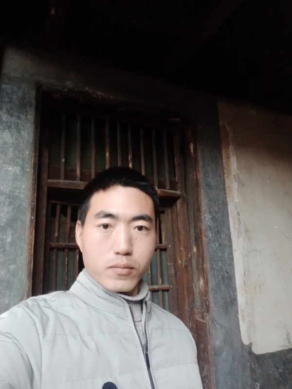 嫁与娶的第一张照片--曲靖相亲服务中心