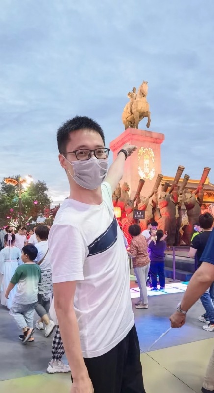 一休哥的第一张照片--曲靖相亲服务中心