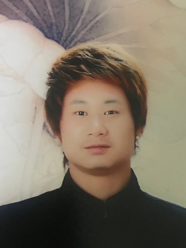 咮辛的第一张照片--曲靖相亲服务中心