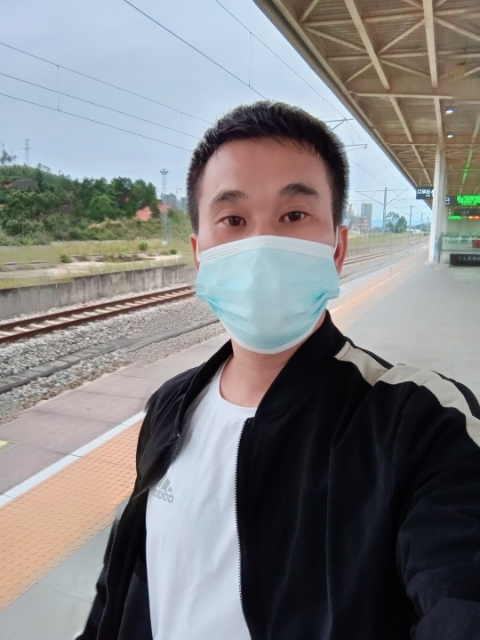 小李的第一张照片--曲靖相亲服务中心