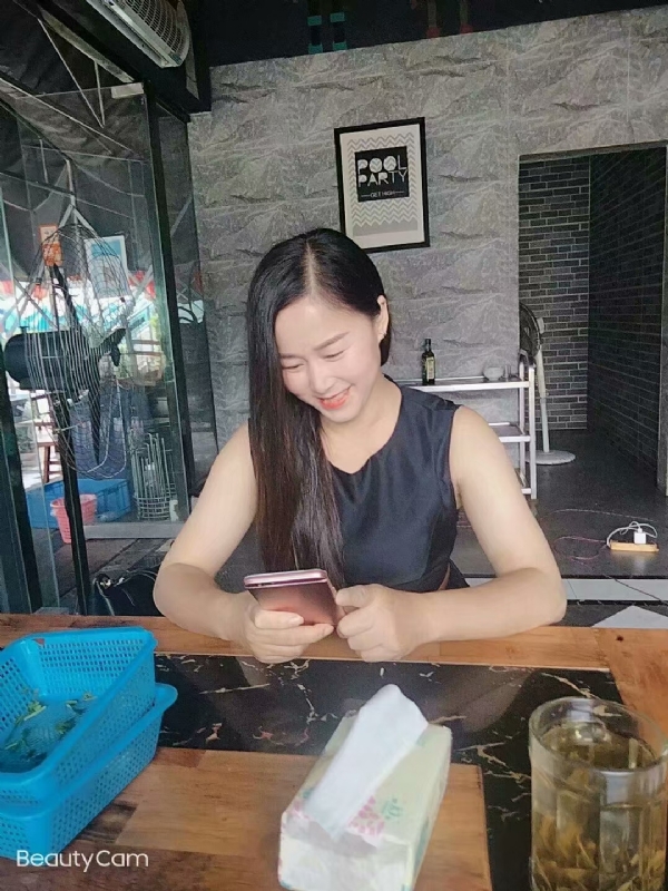 如不坚强弱给谁看的第一张照片--曲靖相亲服务中心