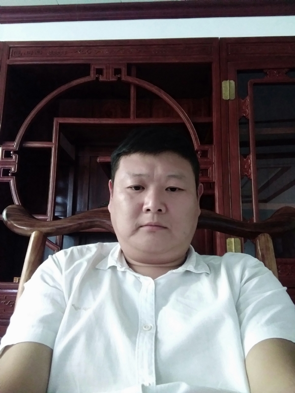 狼图腾的第一张照片--曲靖相亲服务中心