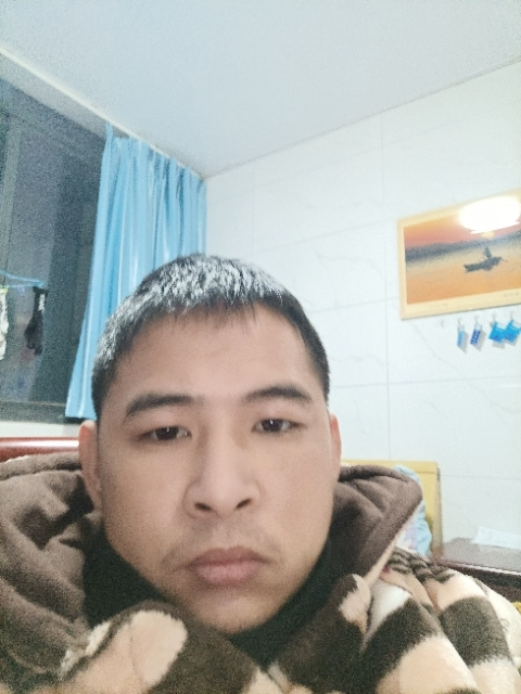 寂寞的第一张照片--曲靖相亲服务中心