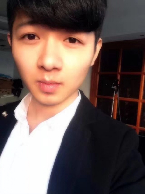 萨拉嘿呦的第一张照片--曲靖相亲服务中心