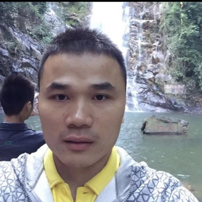 老梁的第一张照片--曲靖相亲服务中心