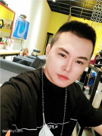 lucky的第一张照片--曲靖相亲服务中心