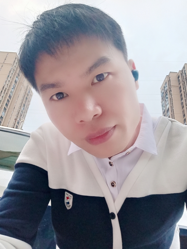 雨霁月清风的第一张照片--曲靖相亲服务中心