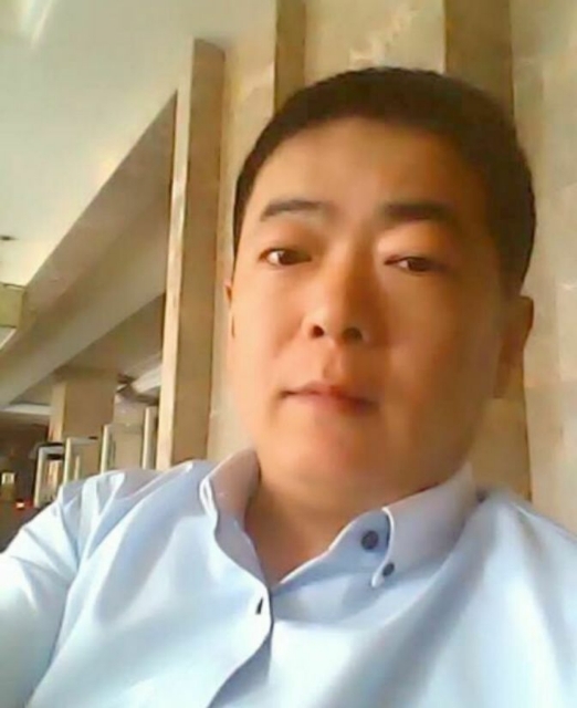 落叶随风的第一张照片--曲靖相亲服务中心