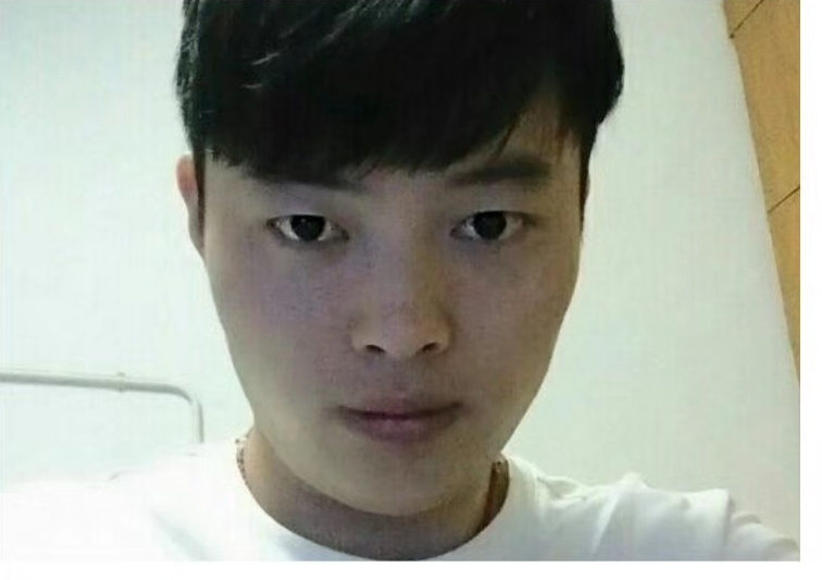 小张哥哥的第一张照片--曲靖相亲服务中心