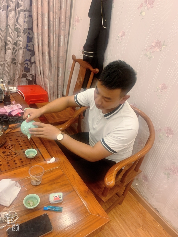 古有风琴的第一张照片--曲靖相亲服务中心