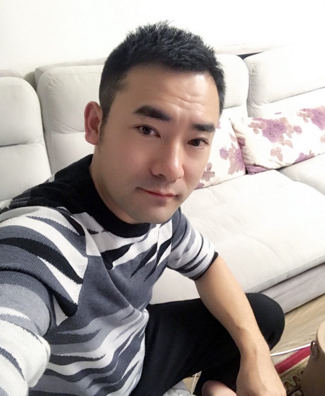 随风的第一张照片--曲靖相亲服务中心