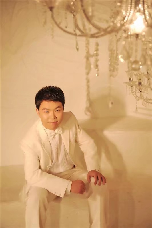 龙樱花的第一张照片--曲靖相亲服务中心