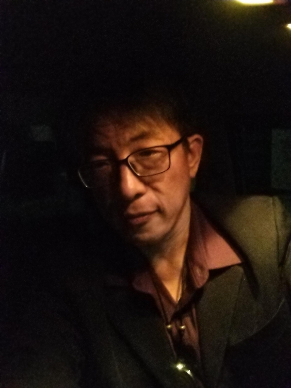 隱姓埋名的第一张照片--曲靖相亲服务中心