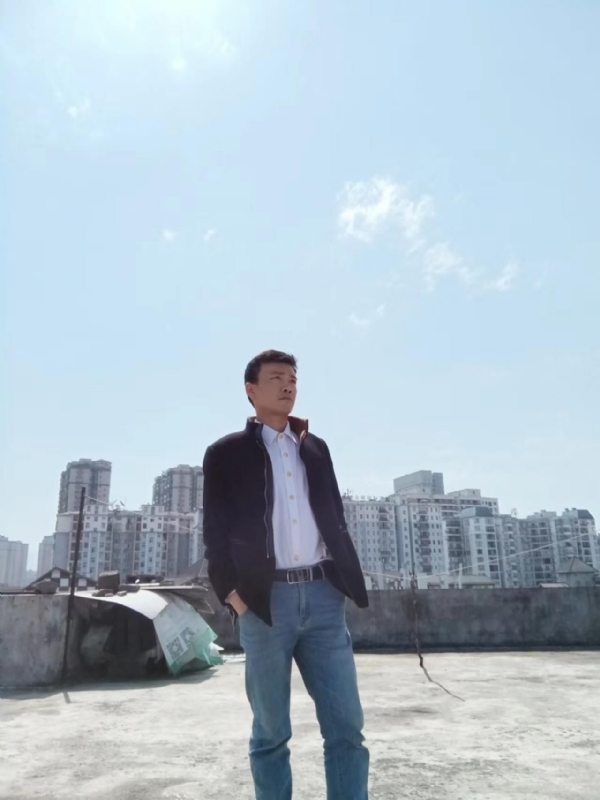 蓝色心情的第一张照片--曲靖相亲服务中心