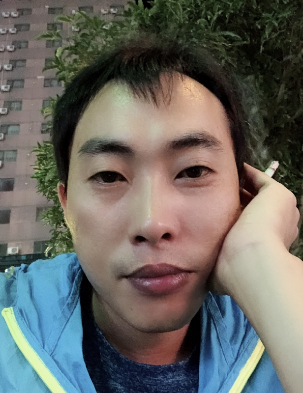一直在路上的第一张照片--曲靖相亲服务中心