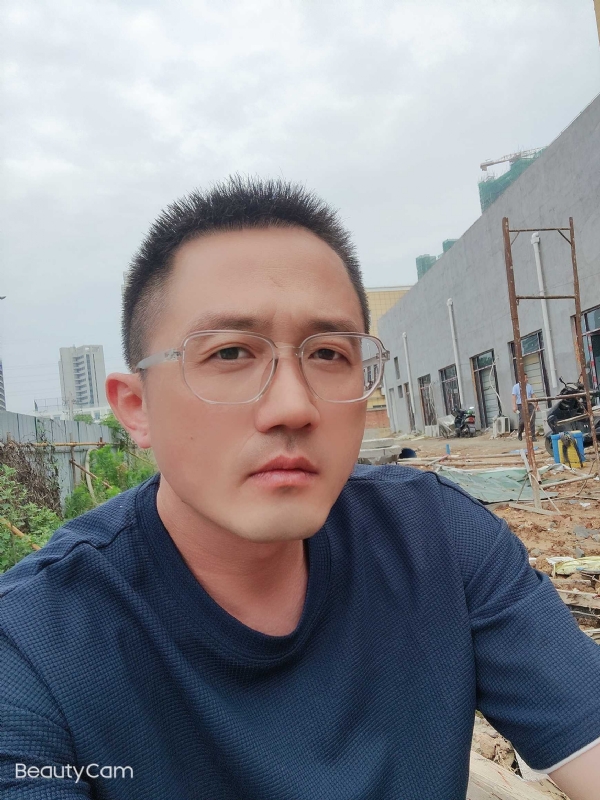 清风烈酒的第二张照片--曲靖相亲服务中心