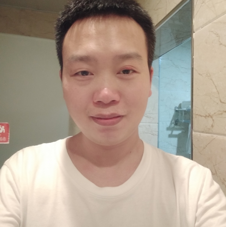 杯中酒的第一张照片--曲靖相亲服务中心
