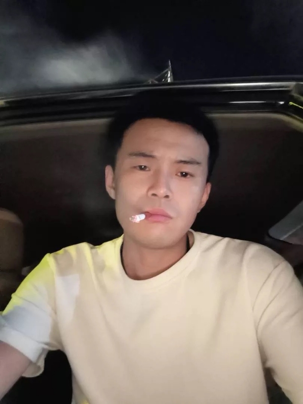 爱睡觉的土拨鼠的第一张照片--曲靖相亲服务中心
