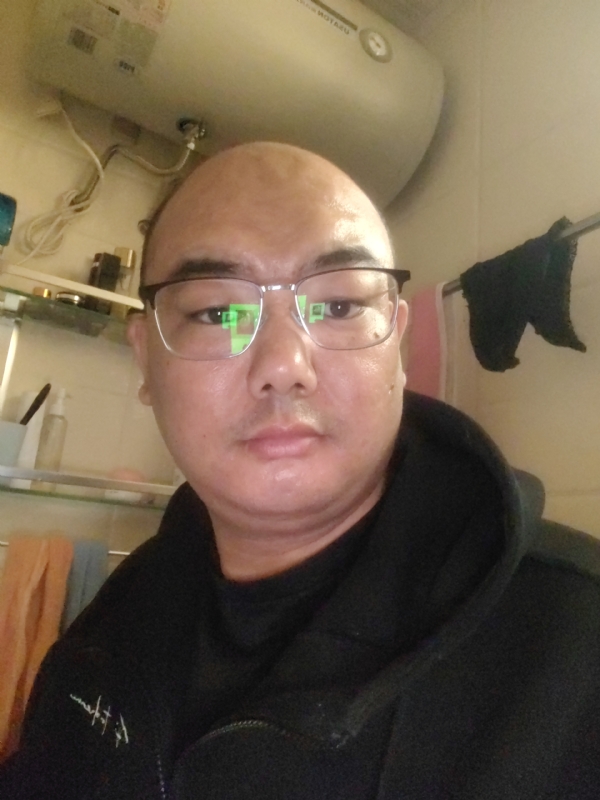 小胖子的第一张照片--曲靖相亲服务中心