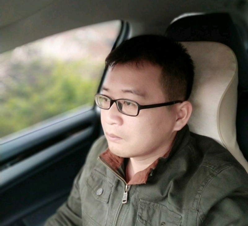 海风吹动你的心的第一张照片--曲靖相亲服务中心