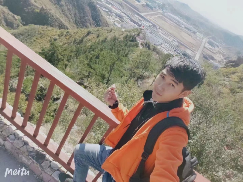 小啊鹏的第一张照片--曲靖相亲服务中心