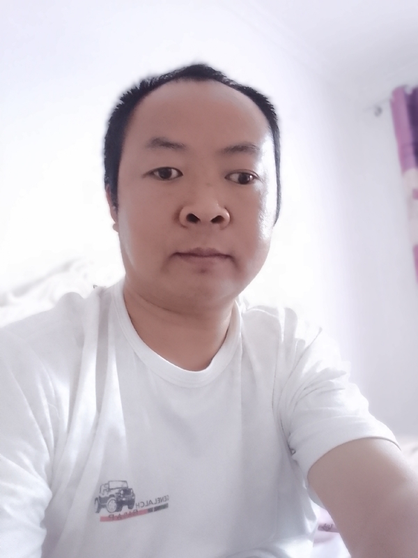 张家小伙子的第四张照片--曲靖相亲服务中心