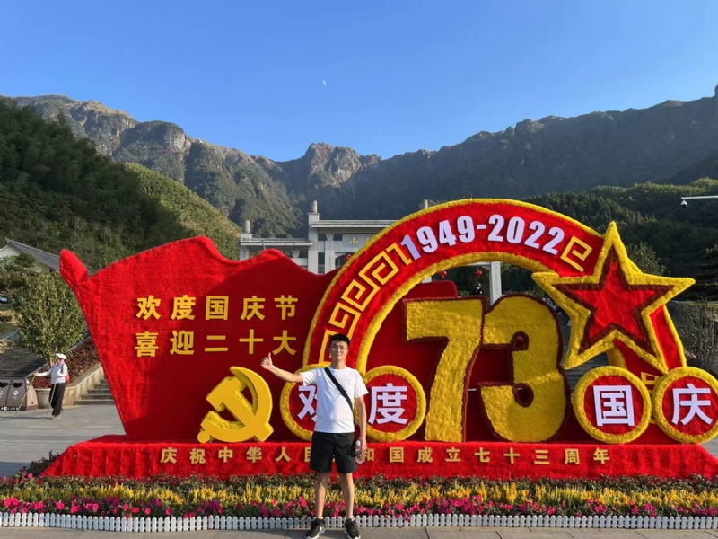 智轩的第一张照片--曲靖相亲服务中心