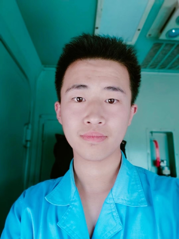 生而为人的第一张照片--曲靖相亲服务中心