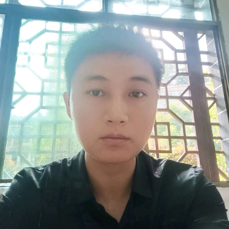 枫叶的第一张照片--曲靖相亲服务中心