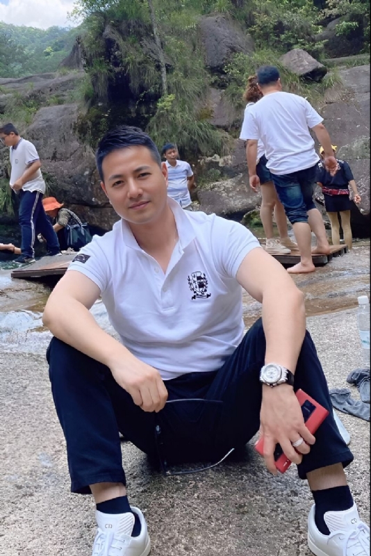勿忘初心的第三张照片--曲靖相亲服务中心
