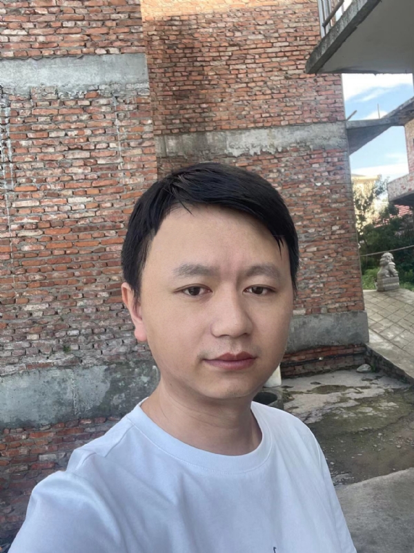 行人的第一张照片--曲靖相亲服务中心