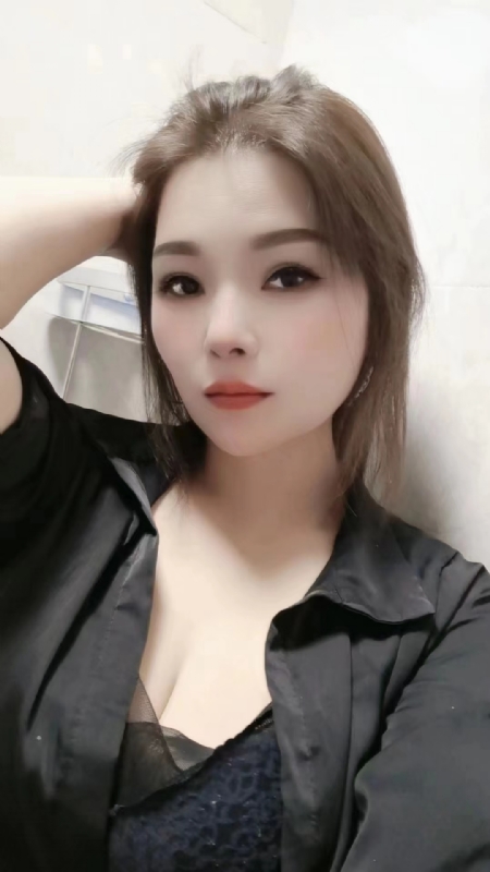爱笑的女孩的第二张照片--曲靖相亲服务中心