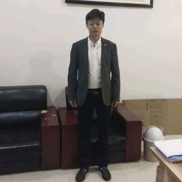 蓝天白云的第一张照片--曲靖相亲服务中心
