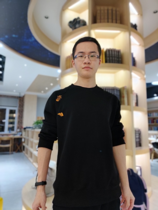 轩墨的第一张照片--曲靖相亲服务中心