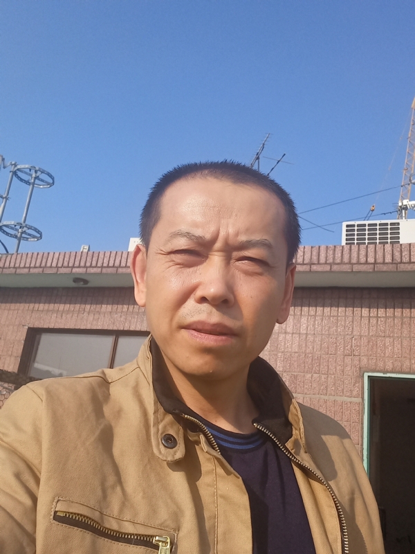 红尘逐浪的第一张照片--曲靖相亲服务中心