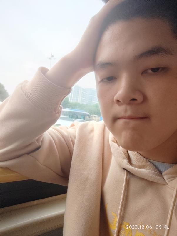 孤独的狼的第一张照片--曲靖相亲服务中心