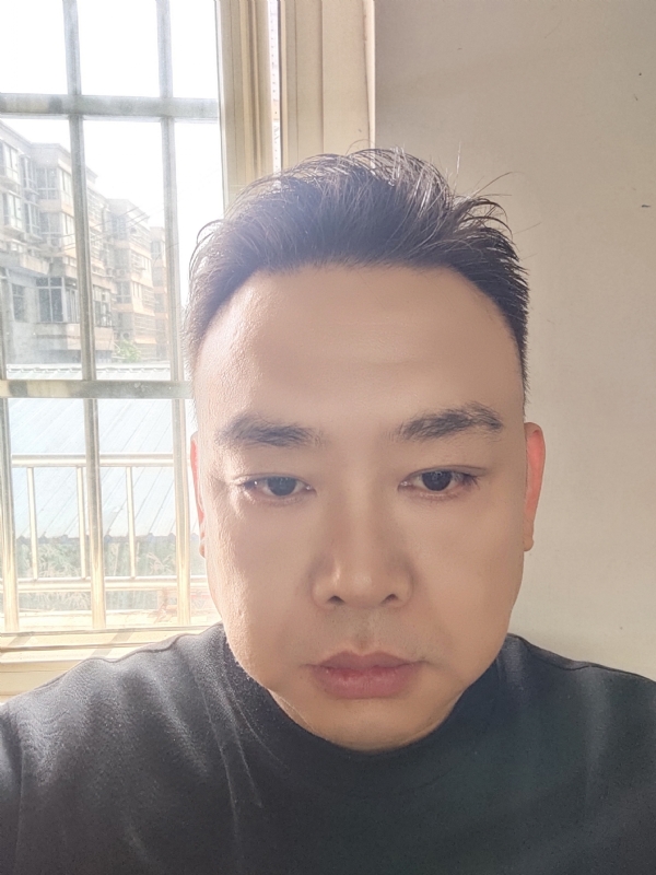 爱人先爱己的第一张照片--曲靖相亲服务中心