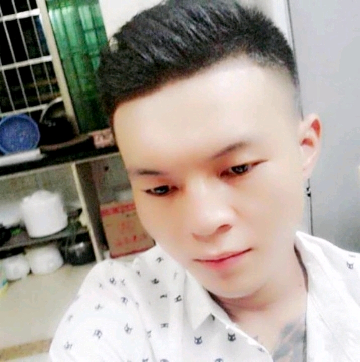 子龙的第一张照片--曲靖相亲服务中心