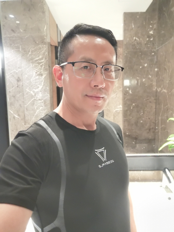 燕青的第四张照片--曲靖相亲服务中心