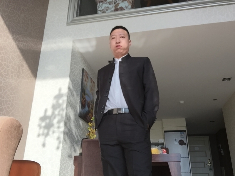 雅小炁的第一张照片--曲靖相亲服务中心