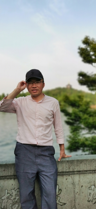 大叔有点忙的第三张照片--曲靖相亲服务中心
