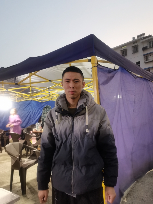 谁谁谁的第一张照片--曲靖相亲服务中心
