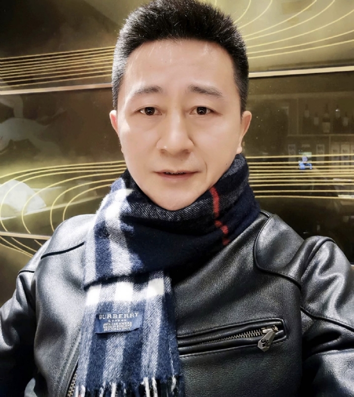 情到深处的第一张照片--曲靖相亲服务中心