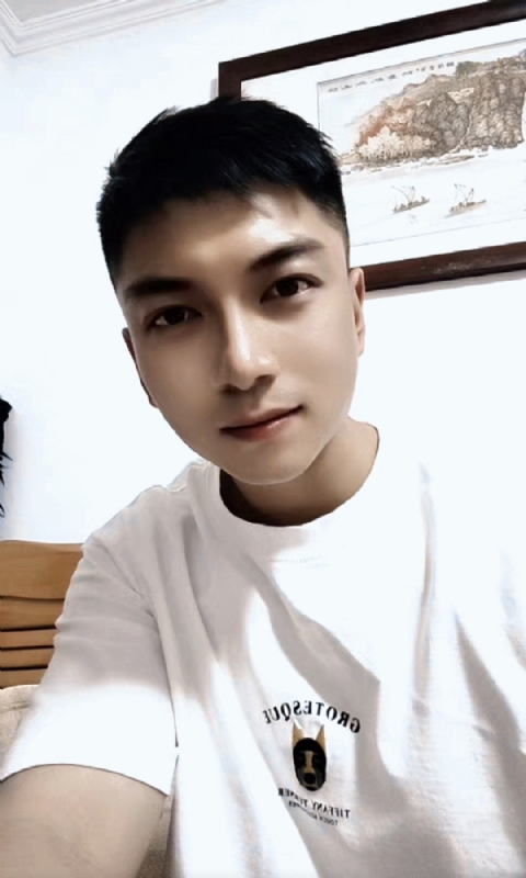 正直的火焰的第一张照片--曲靖相亲服务中心
